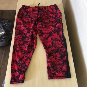 Red and black lululemons
